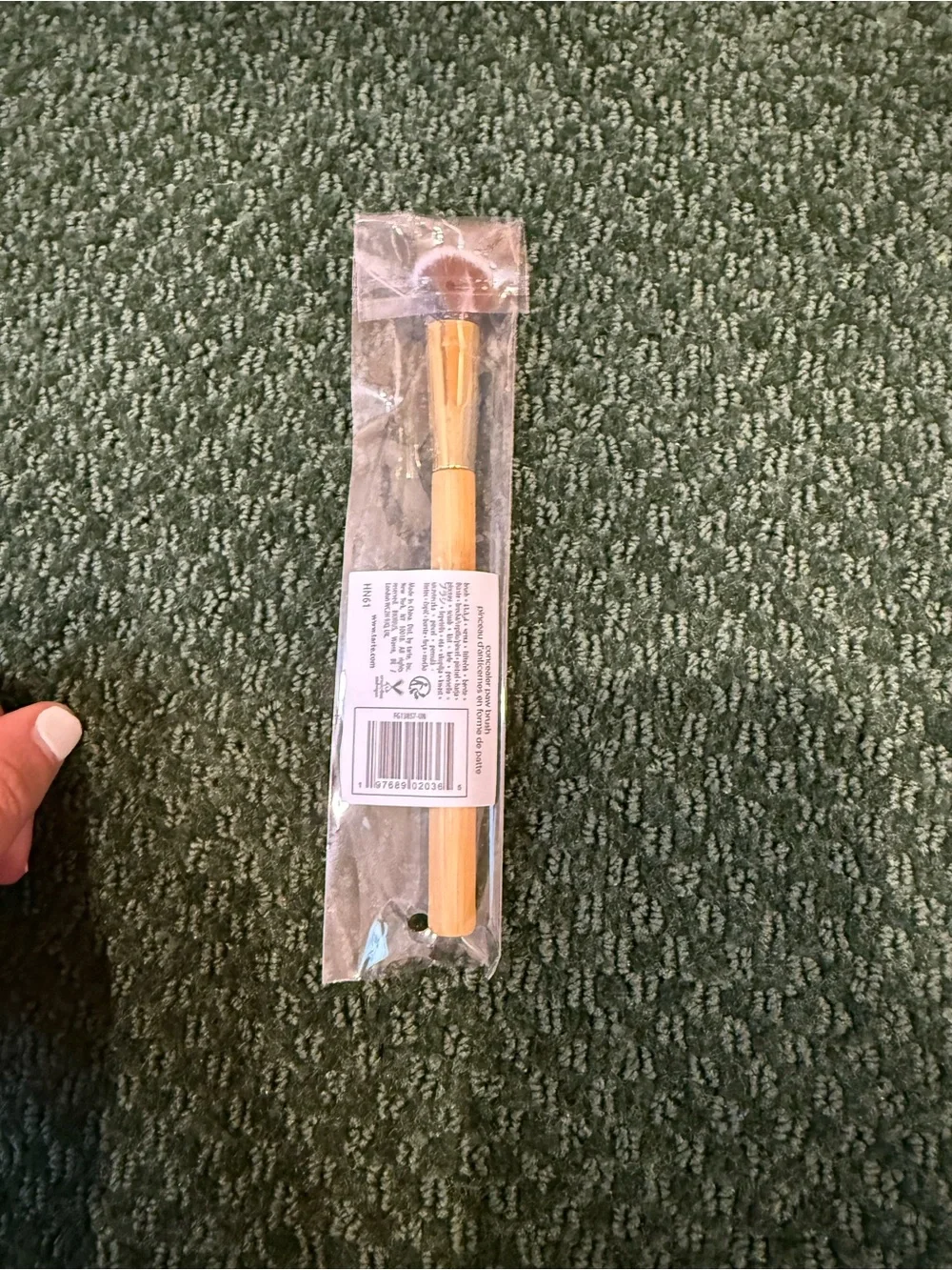 tarte concealer paw brush